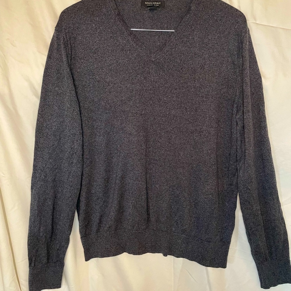 Banana Republic Men's Grey V Neck Sweater Luxury Silk/Cotton/Cashmere Blend